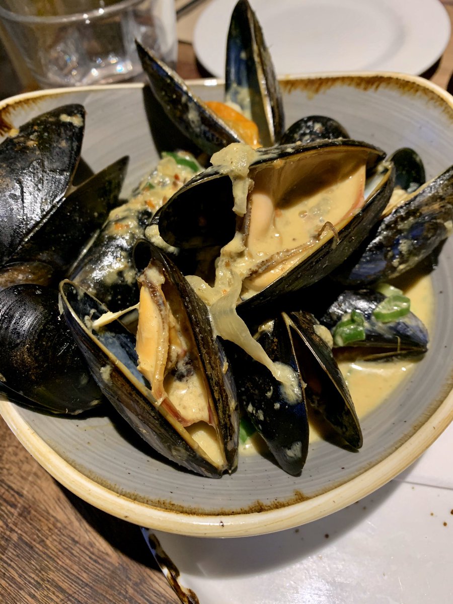 hungry_scotsman's tweet photo. First time in years I’ve popped into @StravaiginG12 and it’s only gone and improved with age. First class mussels with fennel and coconut... 1/5 https://t.co/2h97UR97a3