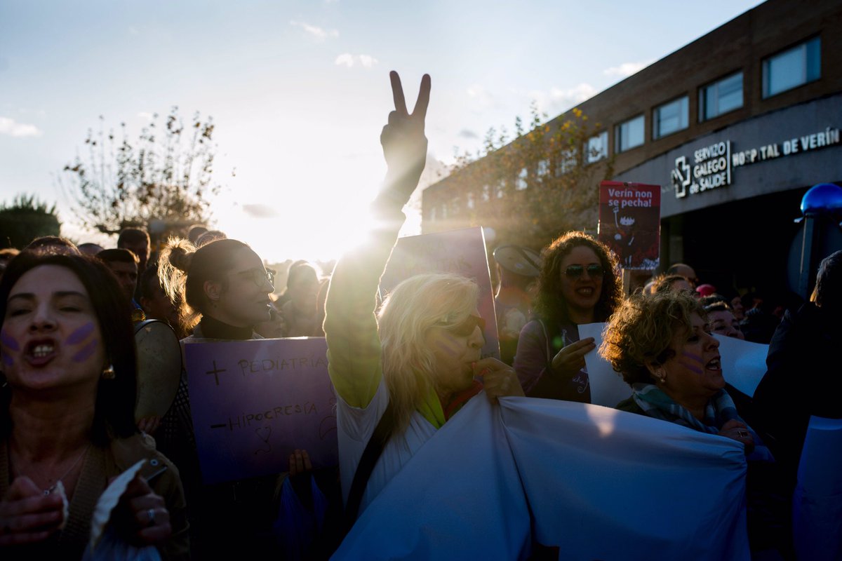 Milleiros de persoas participan na manifestación en contra do peche do paritorio do hospital de Verín. 
<a href="/brais_lorenzo/">Brais Lorenzo</a>