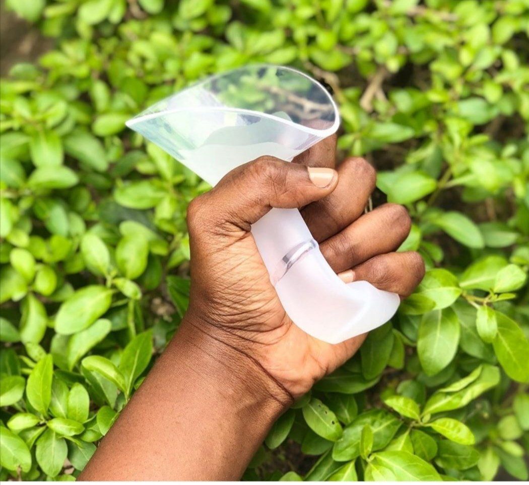 OlayemiOrimolo1's tweet photo. These breast pumps are actually very easy to use, all you have to do is attach it to your breast and you'll have a cup full of milk in minutes.
#mompreneur #breasfeeding #nursingmothers #saveamum
@_DammmyB_ please help retweet. https://t.co/yXNt1i4yzt