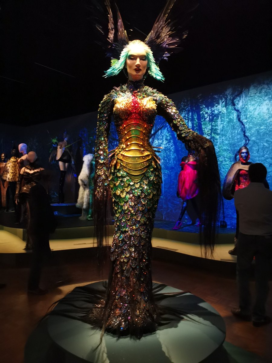 YU_Cehao's tweet photo. Great to see Thierry Mugler's fashion art. @kunsthal https://t.co/JMhiROIDzY