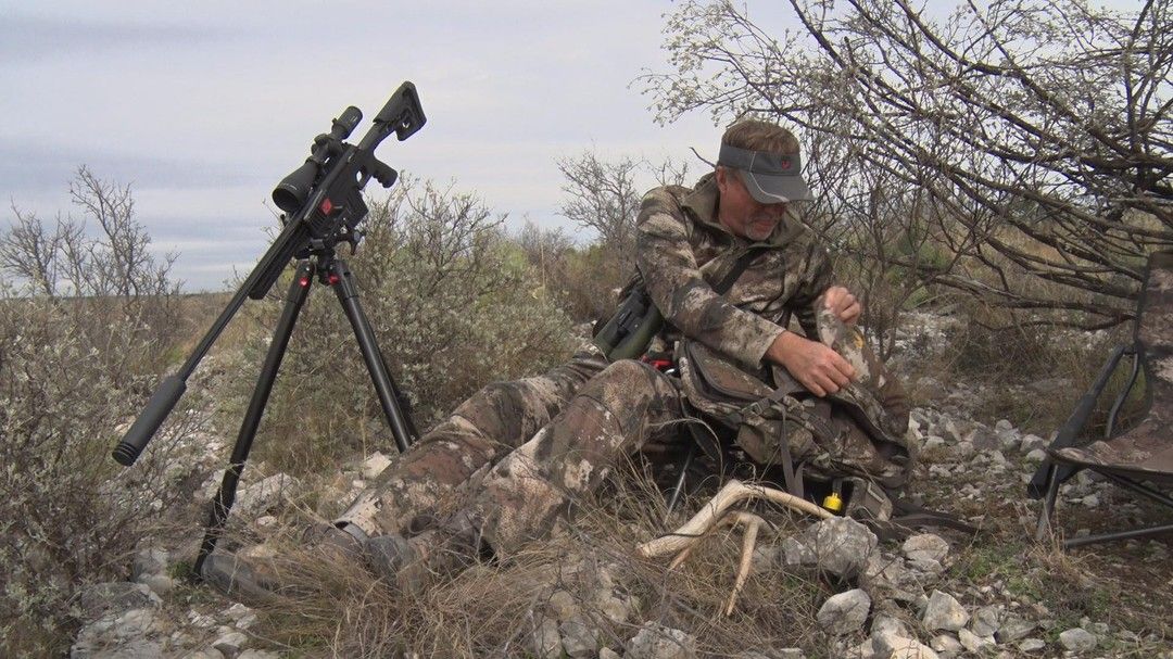 WTD_tv's tweet photo. The Perfect long range setup for hunting.
Top of the Ridge ✅
Performance Center T/C LRR ✅
Bog DeathGrip Tripod ✅
@performance_ctr @tcarmsco @boghunt
#hunting #whitetail #deerhunting #teamoutdoors #o2octane #Longrangeshooting https://t.co/UBviQk7GV7