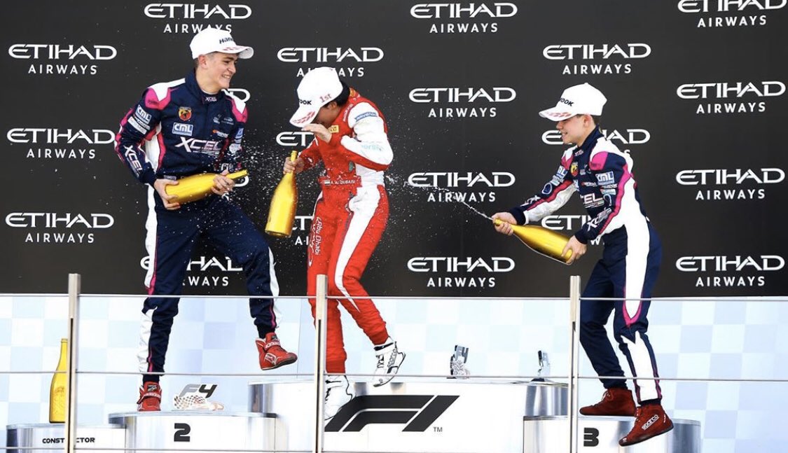 Amna_Alqubaisii's tweet image. WINNER OF RACE 1 ๐
First female arab to win in a single seater race! ๐๐ฝ