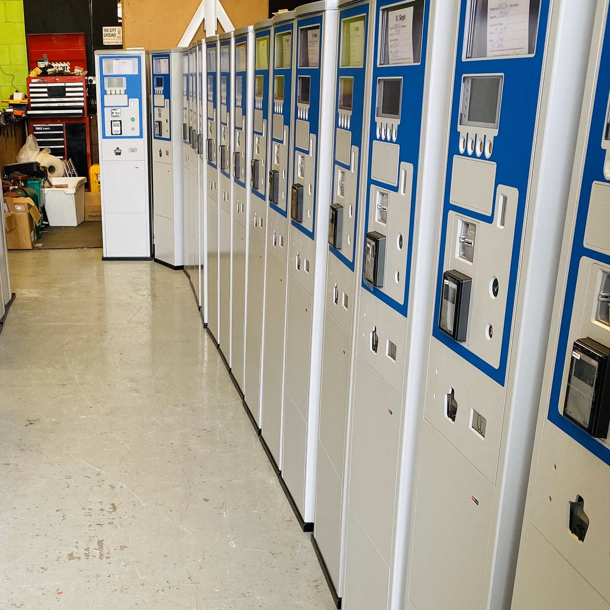 So proud of the InaParc team, by the end of next week we will have installed over 60 machines in just 4 weeks.The hard work it has taken from all the staff to achieve this has been incredible.
#inaparc #hectronic #itstimeforsomethingnew #britishparking #parking2019 #10years