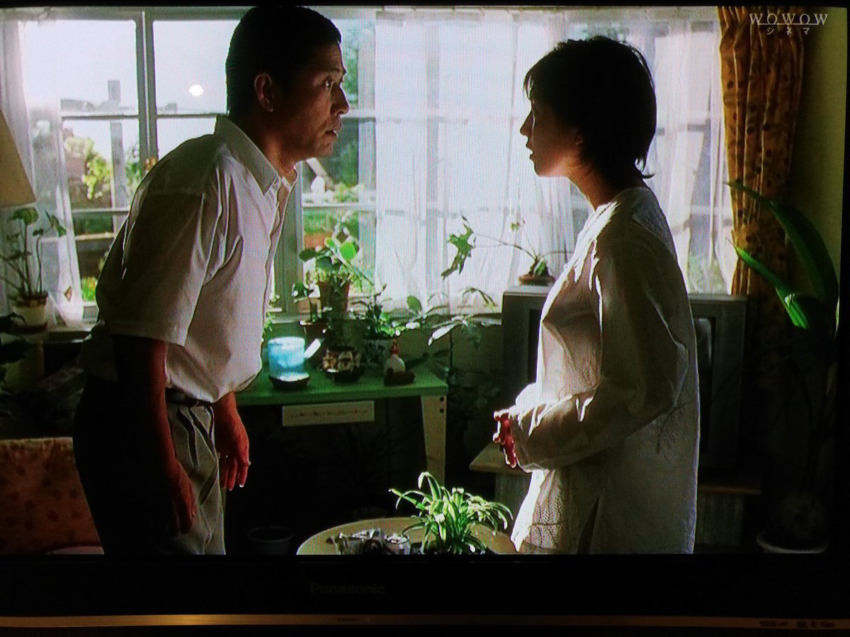 とらまる 録画で 秘密 観た すごく良い映画 前半の石田ゆり子の服装がエロいとか広末涼子 のこれ透けてんじゃね とか思ってたのが申し訳なくなるくらい良い映画 そしてやっぱり小林薫 いいねぇ