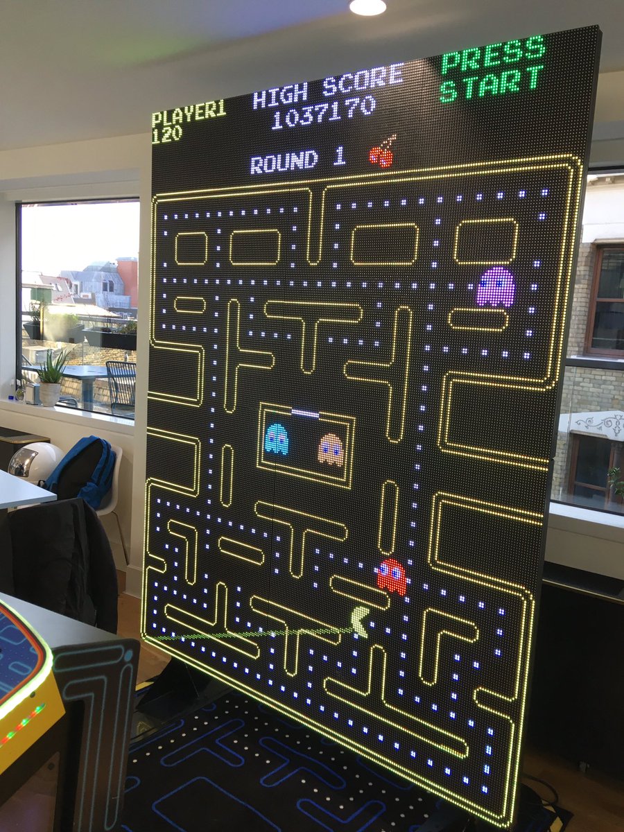 BrianLinuxing's tweet photo. Pac-Man and people at #kerbspacehack hackathon https://t.co/5EjSPABH3m
