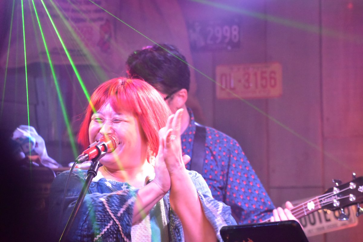 MG_MatchBox's tweet photo. ラストは本日主役・橘新二のバンドdeneb!
当店店長・橘新二生誕祭〜denebの曲をコピーしてプレゼント係まで〜
絶賛ラストスパート!!
#live #hiroshima #musicguildmatchbox #band #music #五日市 https://t.co/RiK5WXVobw
