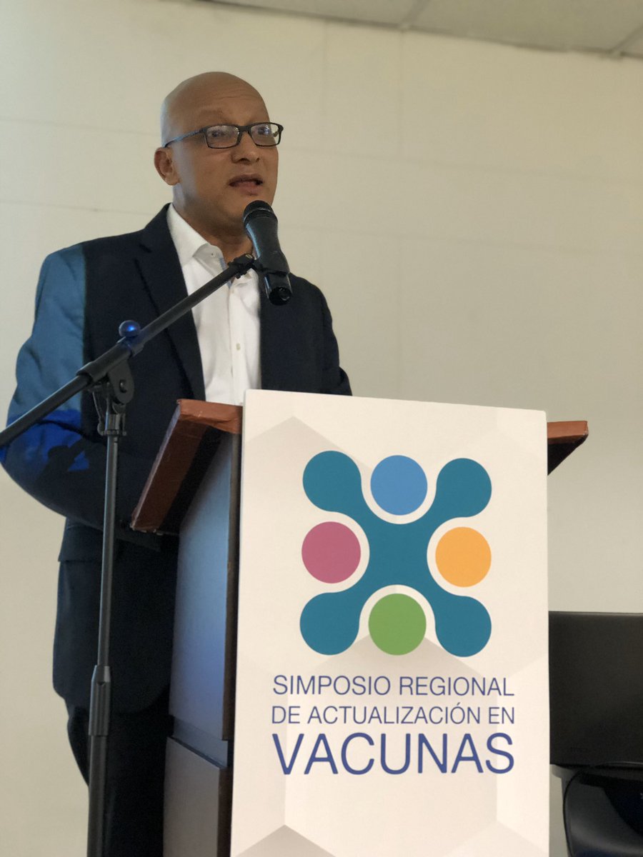 SociedadColomb2's tweet photo. Damos inicio al simposio regional de Vacunas en Medellín @SocPediatria @MinSaludCol Jose Mojica #yoDigoSi a la vacunación https://t.co/sBNjwvvnF9