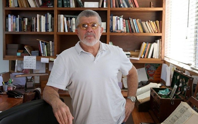 November 30: Happy Birthday David Mamet  