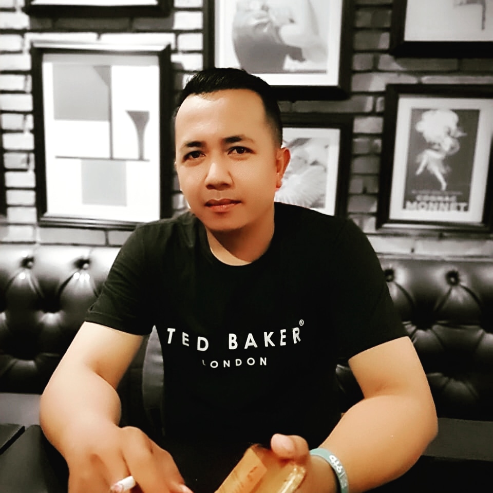 Klo boleh dibilang muda kembali ga mungkin tapi tua dengan tetap berjiwa muda bisa jadi.. 
yang ga asyik sudah tua ngaku masih muda #paksamuda