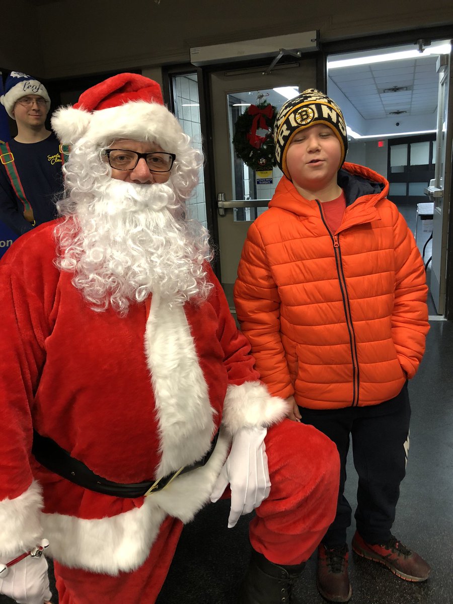 OptimistsBurl's tweet photo. Optimist Club’s 1st Annual Breakfast (soldout) with Santa @ Mainway Arena!  Thanks to the support from our community  @MariannMeedWard https://t.co/0LWPFJUQMy