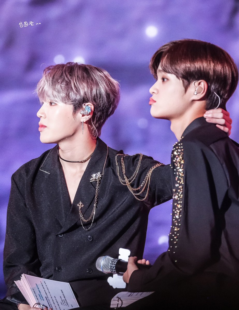 cantandocloud's tweet photo. I love AB6IX Jaehwan Daniel, but this is totally unfair. At least let him perform there. Melon such nonsense. No matter how bad the world seems at least we let @gooreumseng knows he’s being supported and loved. Be respectful &amp; proud to be 하늘.
#멜뮤_핫트렌드상_해명해 https://t.co/x59GrXIw7Q