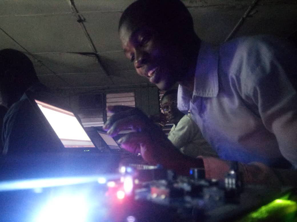 TmEedu's tweet image. That kind of feeling when &apos;blink your first LED&apos; or write &quot;Hello World!&quot; , Can you describe it.
#Arduino #hardwareEcosystem #NigeriaHardware #HardTech #TmeEduNG