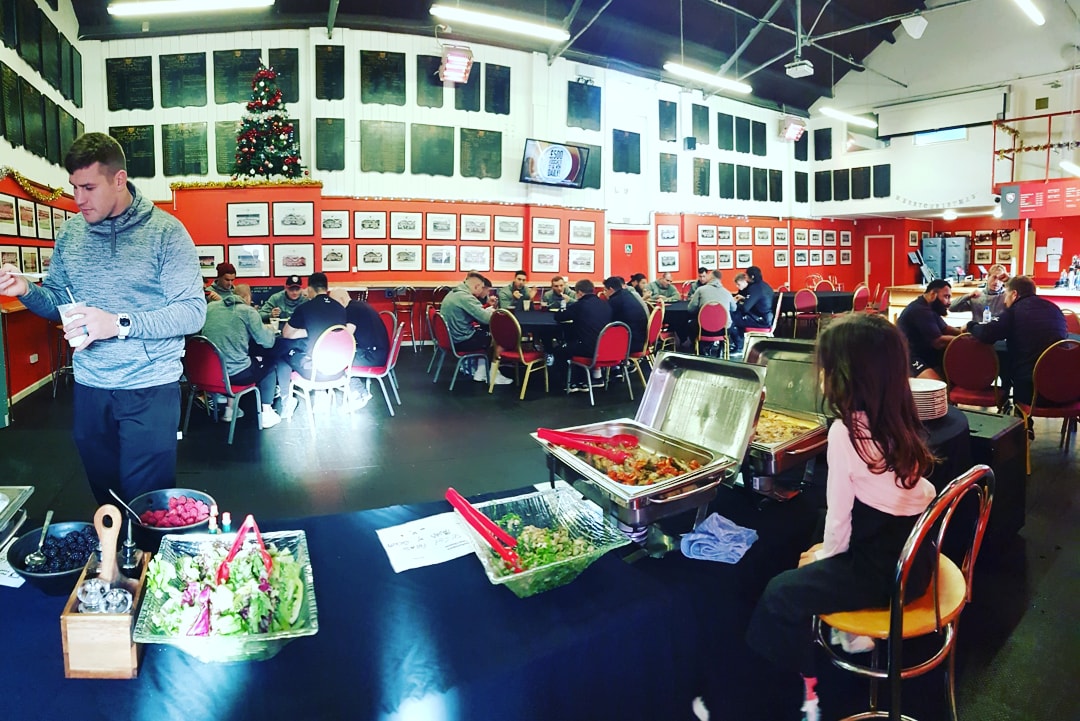 performchef's tweet image. She&apos;s the Boss!
👸
#gloucesterrugby #sportsnutrition #performancechef #performance
@gloucesterrugby