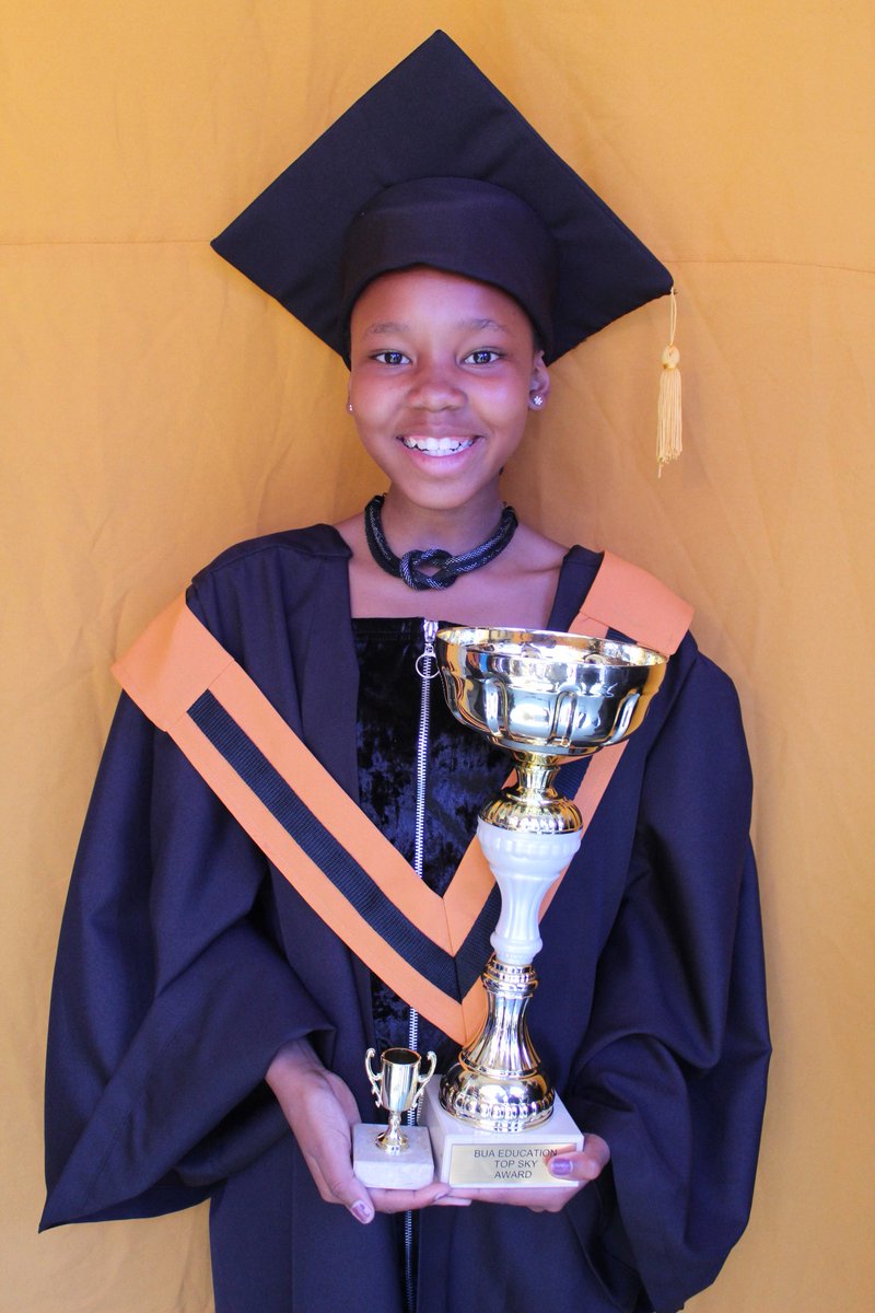 Bua_education's tweet photo. Bua Education 2019 top achievers: Ryan Njoroge &amp; Rorisang Bolase 👏🎓🏆 https://t.co/8nxZOm4a4I