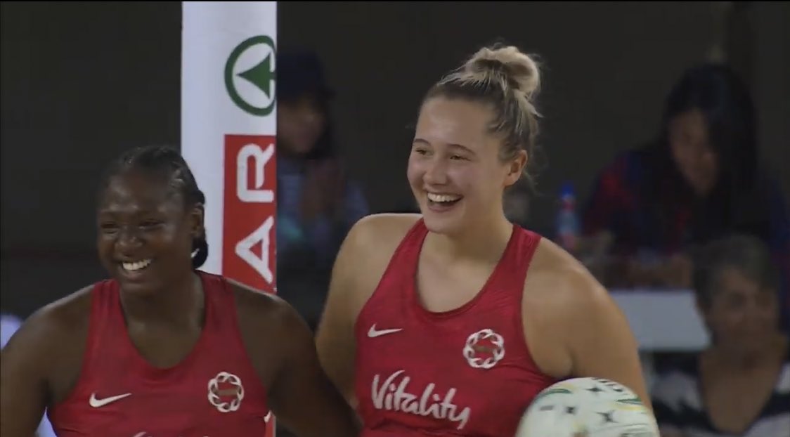 Claire7Carter's tweet photo. Congrats @EnglandNetball 🌹’s on taking the series in South Africa 🙌🏼 Let’s make it 3-0 🏴
Nice work @JessThirlby 👊 #halftimeoranges? 🍊 https://t.co/yhuY9L0FJF