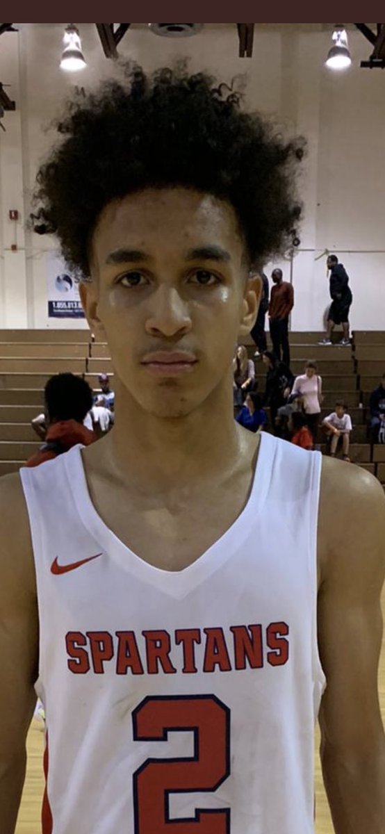 HoopsBKD's tweet photo. 2021 Jordan Cooke was giving buckets out!! 40pts, 4stls, FG: 16/18, 3FG:5/6 FT: 7/7 #bkdshowcase #miamicountryday @soh_elite @MCDSBasketball https://t.co/I6dRNwNKkn