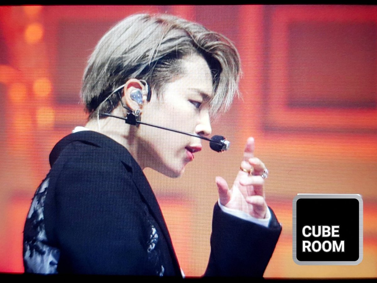 Cube_room_bts's tweet photo. 20191130 #MMA2019 [preview]

#JIMIN https://t.co/4728BGSUAi