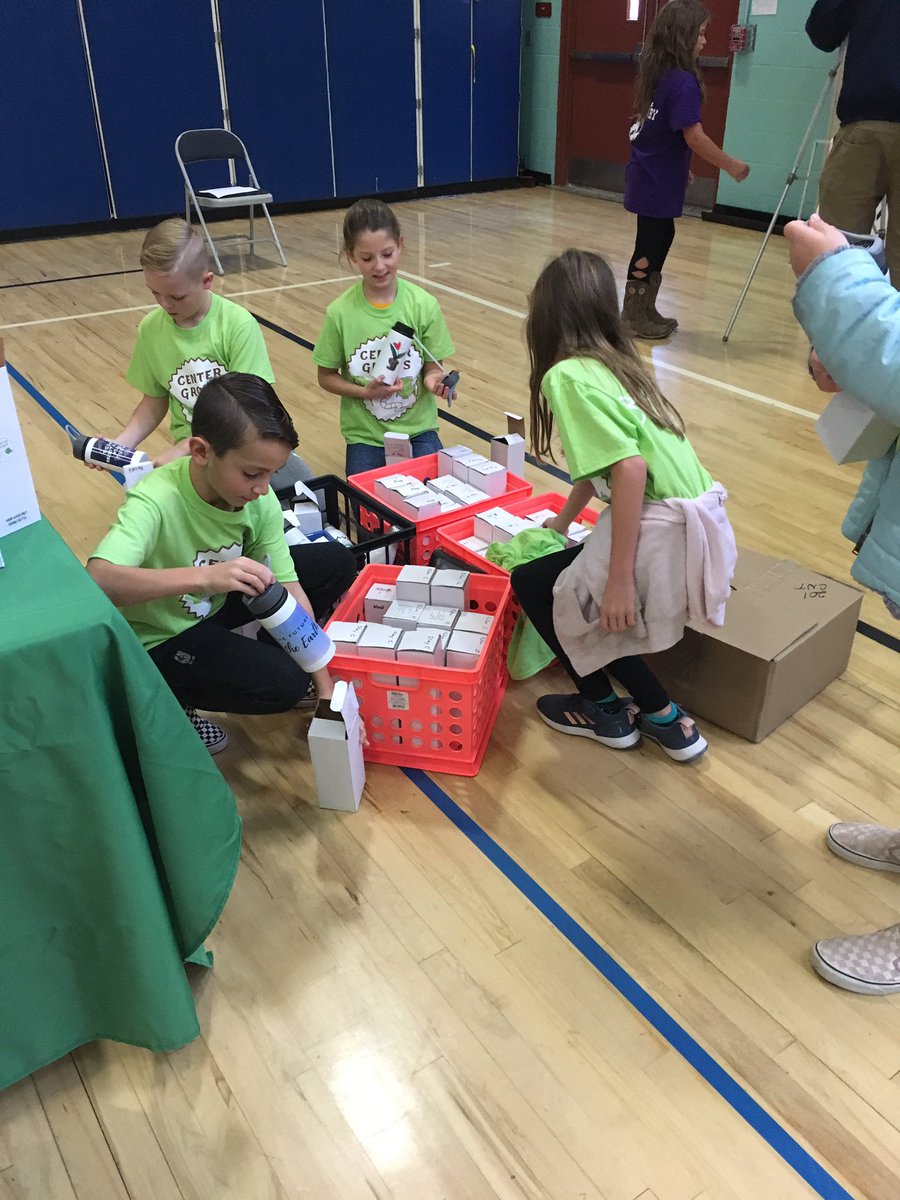 jknisely8's tweet photo. @CenterGrows4 is ready for the @SampsonYMCA Lady’s Craft and Vendor Fair!  #plumlearns @EdCorps @RWScholars @CMDunn45 https://t.co/cfVdjZ6UuZ