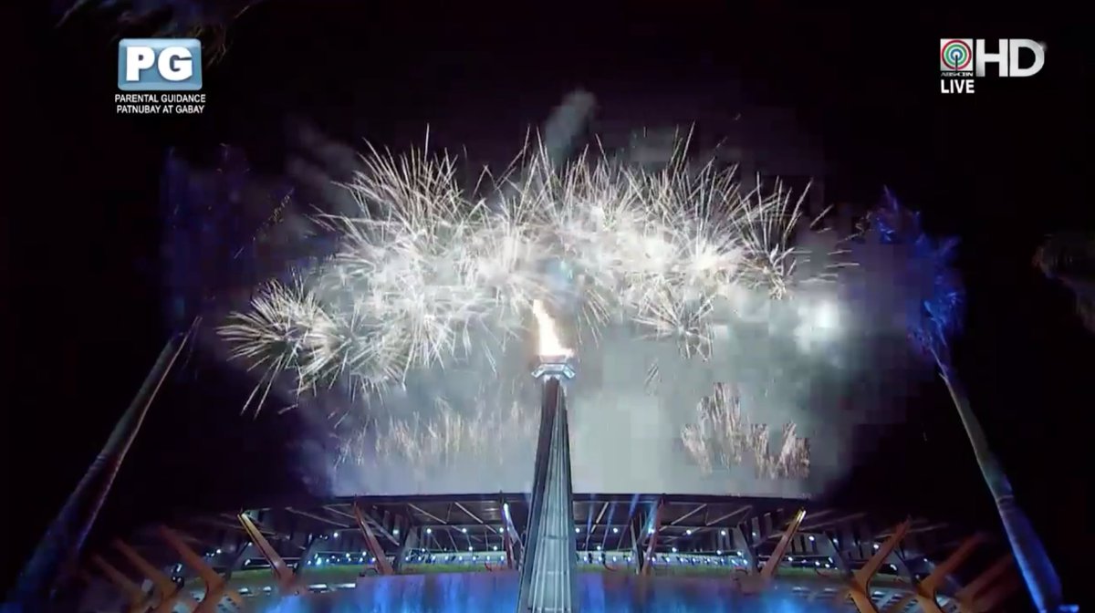 PBBabscbn's tweet photo. WE WIN AS ONE 🇵🇭 #SEAGames2019 https://t.co/3zqco9QW5O