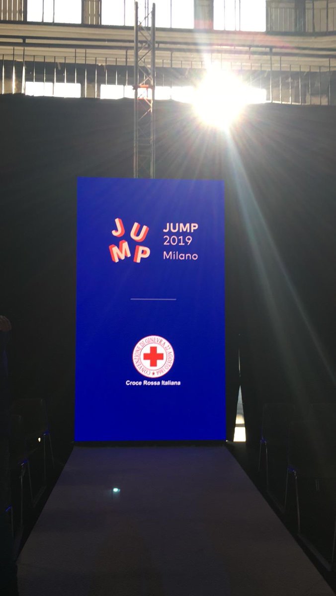HUMANFdn's tweet photo. ⭕️ Oggi siamo a #Jump2019, evento della @crocerossa❗️La nostra @raffaelladef ha parlato alla comunità dei volontari di come rispondere alla nuove sfide della #cooperazione internazionale. Partendo da un esempio: l’humanitarian impact bond di Croce Rossa Intenational 🤝#stayhuman https://t.co/8JVElwS027