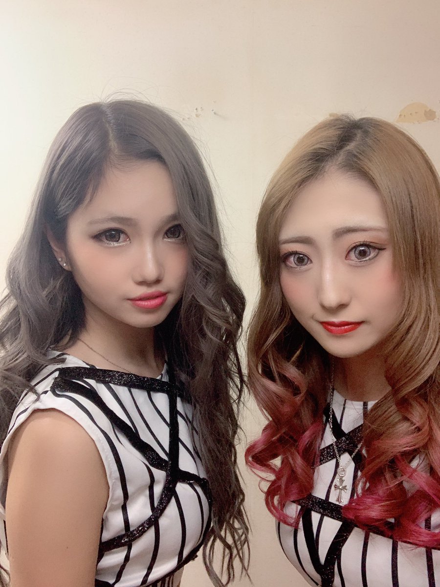 ibizatequila's tweet photo. ❄💗❄today's tequilagirl❄💗❄
#CIAKI💘 #SAKI💖
今日は初コンビのちあきとさきです👯♂️💕
元気もりもりで待ってるので
ぜひ遊びに来てくださーい😆👍
⏰テキーラ販売12時からです!! https://t.co/D4n6zI3aLW
