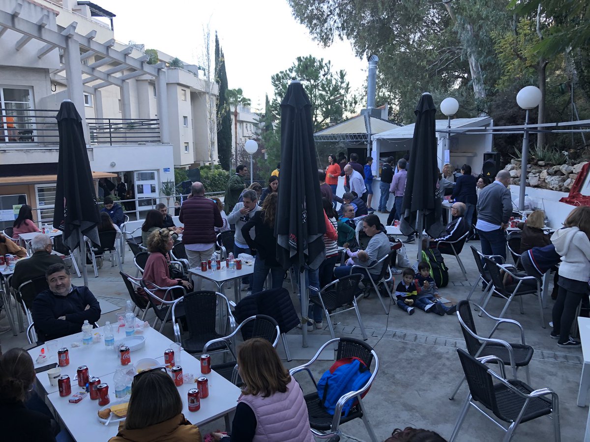 Congregación de Mena tweet media