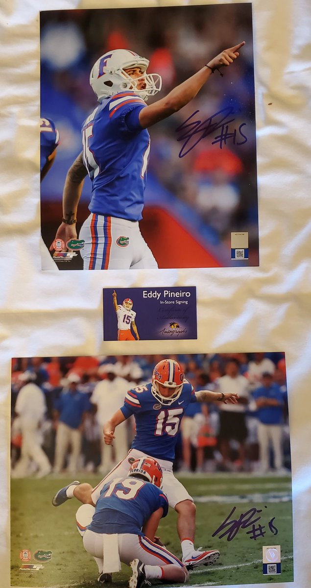 originaltiming's tweet photo. Christmas came early as we surprised the kids this morning with the announcement we are going to see #FSUvsUF tonight with a few images/signatures from some #gatorgreats @pbautographs @EddyPineiro #raymcdonald @coach_cornelius #GoGators #BeatFSU https://t.co/k0nZaEQun1