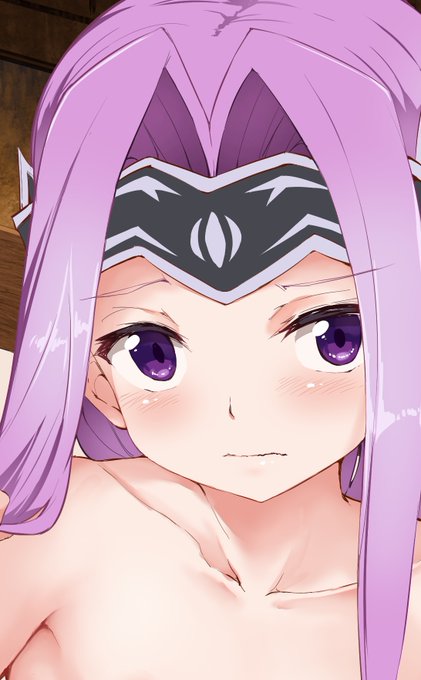 久しぶりにがっつり塗ってるけど時間かかる上に
どうぬっていいかわからぬwwwwww 