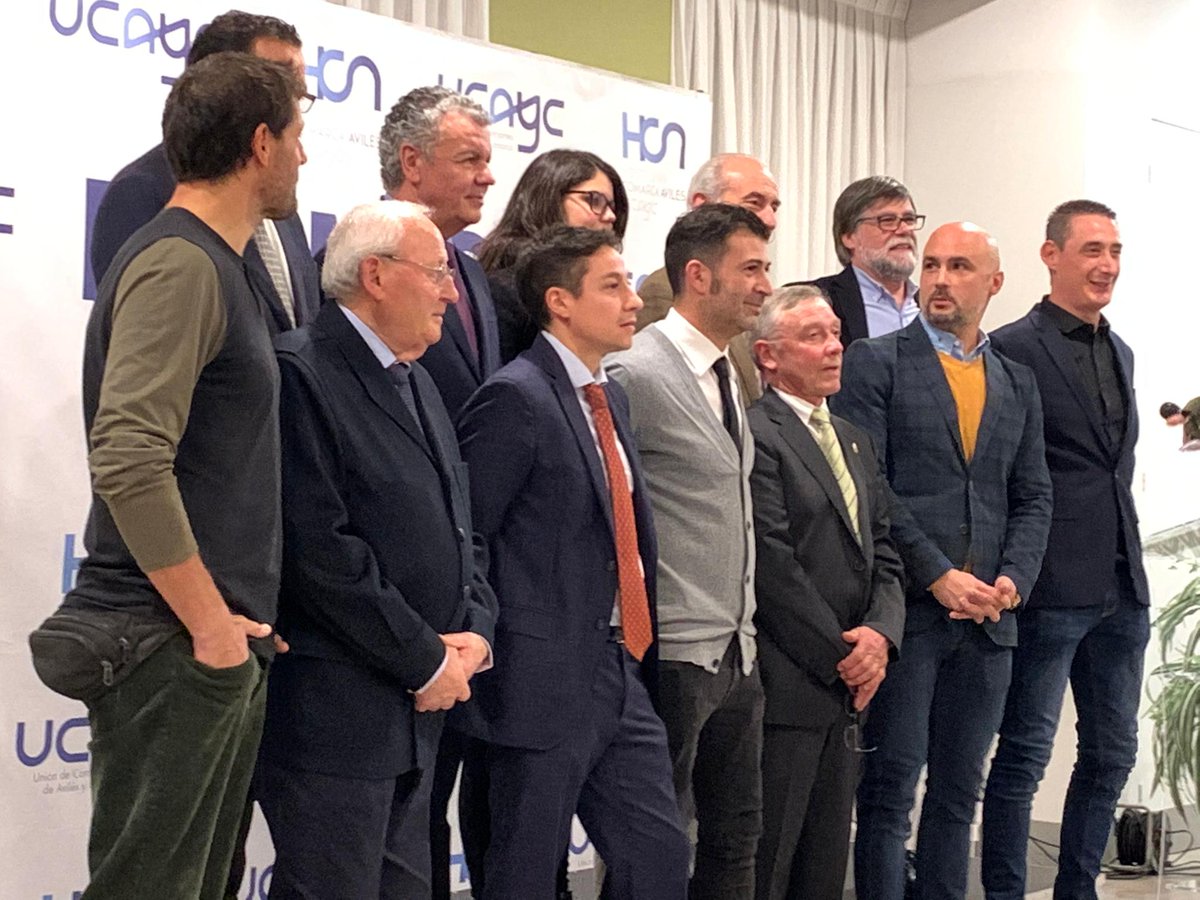 events_fred's tweet photo. Gracias @comerciocomarca por este reconocimiento, ¡¡¡seguimos con las pilas a tope!!!!! https://t.co/K0v3S6FsHE