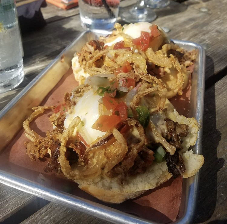 It’s Small Business Saturday Beavs!! Come join us for Boozy Beaver Brunch 10-3. We’ll be serving up all your favorites like our Texas Benedict 🍳🍖🌶 #DamGoodFood #SmallBusinessSaturday #HoustonBrunch #HoustonEats #BestFoodHouston