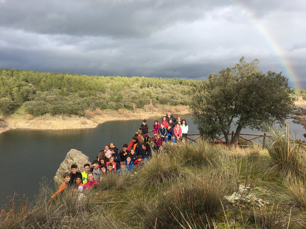 GSDcdeportivo's tweet photo. #AtletismoGSD Tiempo de paseo por los alrededores de Buitrago, en breve vuelta al trabajo!
@gredossandiego @GSDcdeportivo https://t.co/qpEdBCTUJP