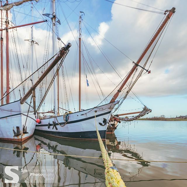 De klassieke zeilschepen aan de IJsselkade in Kampen geven de stad een lekker nostalgische aanblik.

#zeilschip #ijssel #kampen #hanzestad #hanzestadkampen #overijssel #visitkampen #nostalgie ift.tt/2OXrJB0
