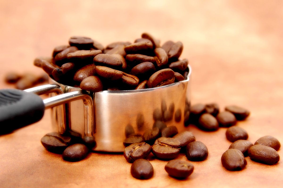 EmbarcWJapts's tweet photo. Tired of the same #coffee houses popping up? Want to try something new? Head to @beansandbrews, a #chic coffee house that has been expanding more and more since the '90s! They are perfectly situated near @EmbarcWJApts in #WestJordan. 
https://t.co/2KCiZ7Ug1W https://t.co/zvR8ESHKnU