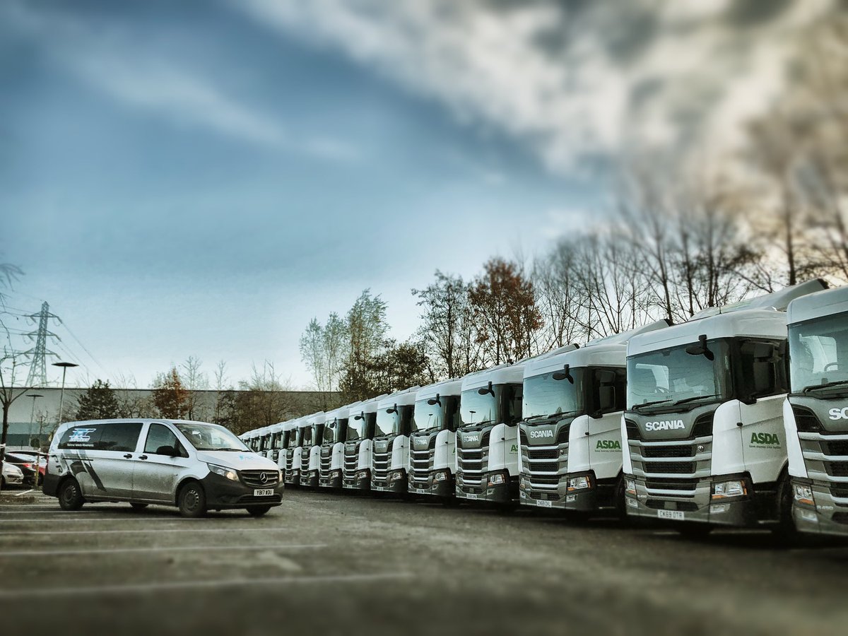 RCEVehicleMoves's tweet photo. Job done! Well done to our lads that got the job done with the upmost professionalism! https://t.co/S8EeGw9pgp