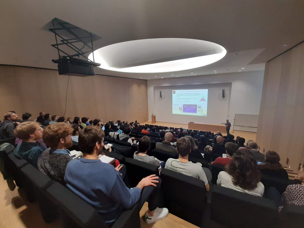 Damien Querlioz tweet media