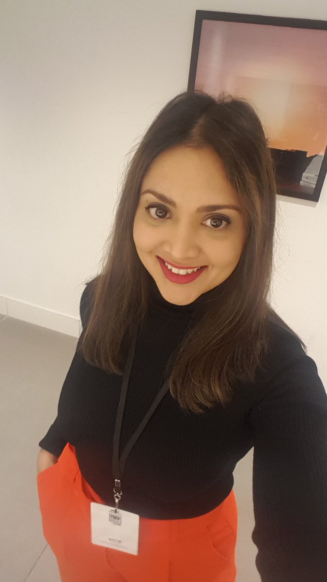 KrishanaSankar's tweet photo. Ready for the panel at #unboxingtype1! #scientistswhoselfie #diabetes #diabetesawareness #150mins https://t.co/ozIgmGBs6x