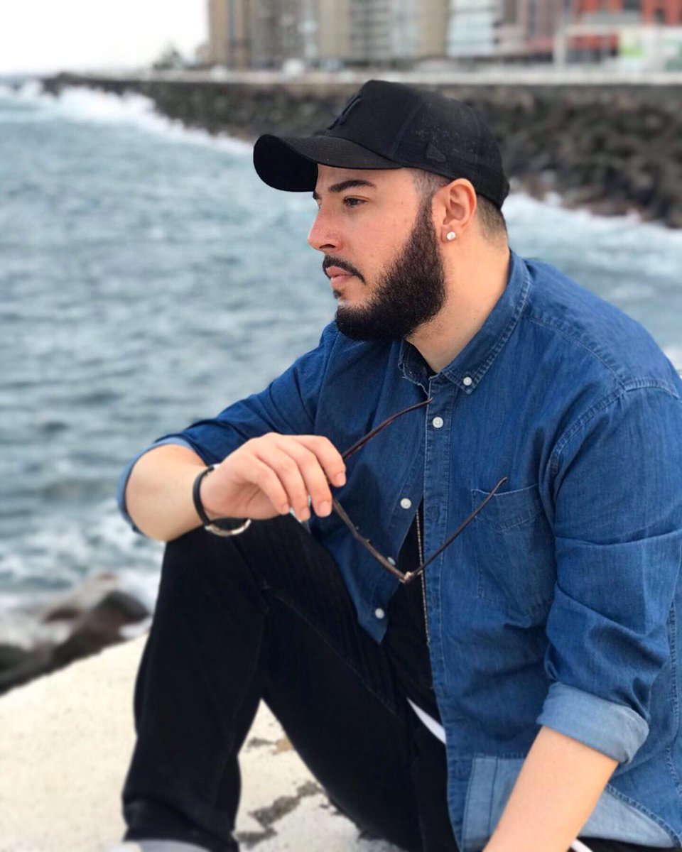 Me gusta lo simple, un abrazo, un cuídate, un te quiero, un avísame cuando llegues, un buenos días, detalles lindos que llenan el alma.
#frases #canarias #musica #cantante #swag #flow #siguemeytesigo