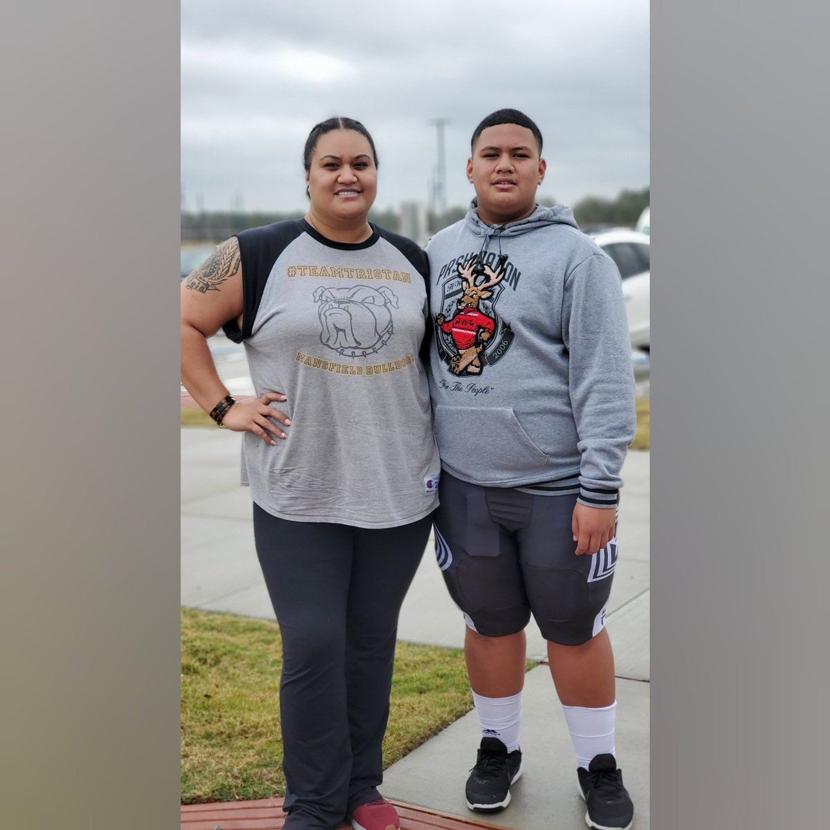 BTeevale's tweet photo. โคโค๐ wearing #54 today! Play hard. Play smart. Have fun! #FBU #HoustonVsDallas Lets go #TeamDallas
Also IDC IDC I'm still taller! https://t.co/TkCRbaLYcn