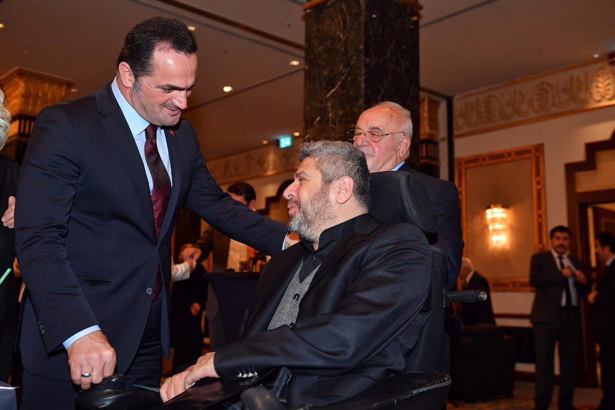 İstanbul Rum Patrikliği ve Sen Minod Meclisi ile birlikte Ceylan InterContinental Hotel'indeydik. İstanbul Rum Patriği Bartholomeos'un daveti ile 'Patrikhane Kurucusu Havari Andreas'ın Yortusu' Resepsiyonuna katıldık.