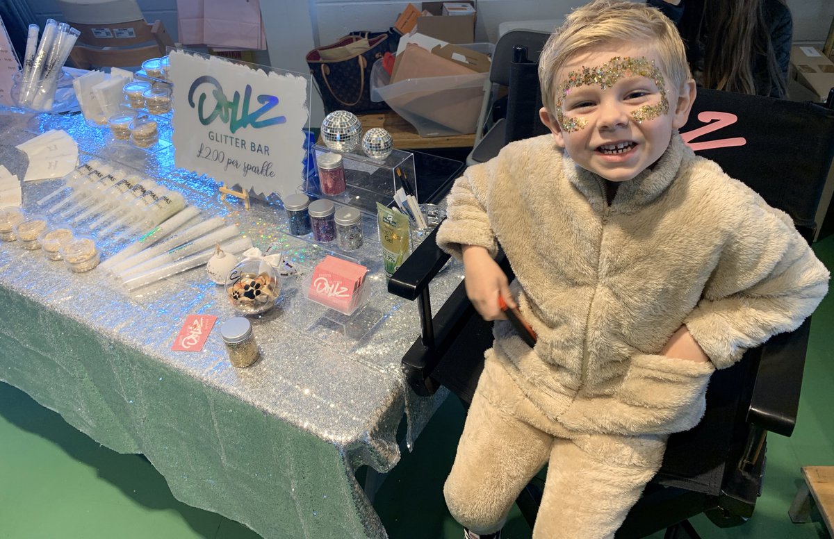 A lovely afternoon at <a href="/ashbridgeschool/">Ashbridge School</a> Christmas Markets today! Lots of sparkle faces ⭐️