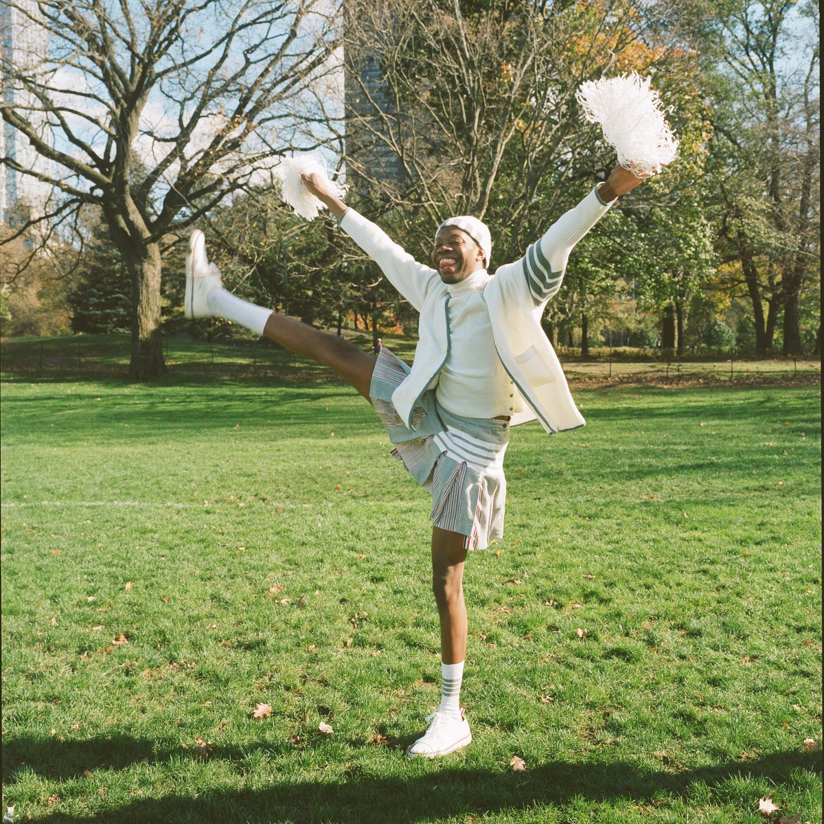 ThomBrowne's tweet photo. ... bring it on ...
thom browne football 2019. discover the capsule now, on https://t.co/Y0AozYwCQT 
ph: #emmalouiseswanson #thomasmccarty #danielarnold  
#thombrowne #thombrownefootball https://t.co/IRlDCFk07n