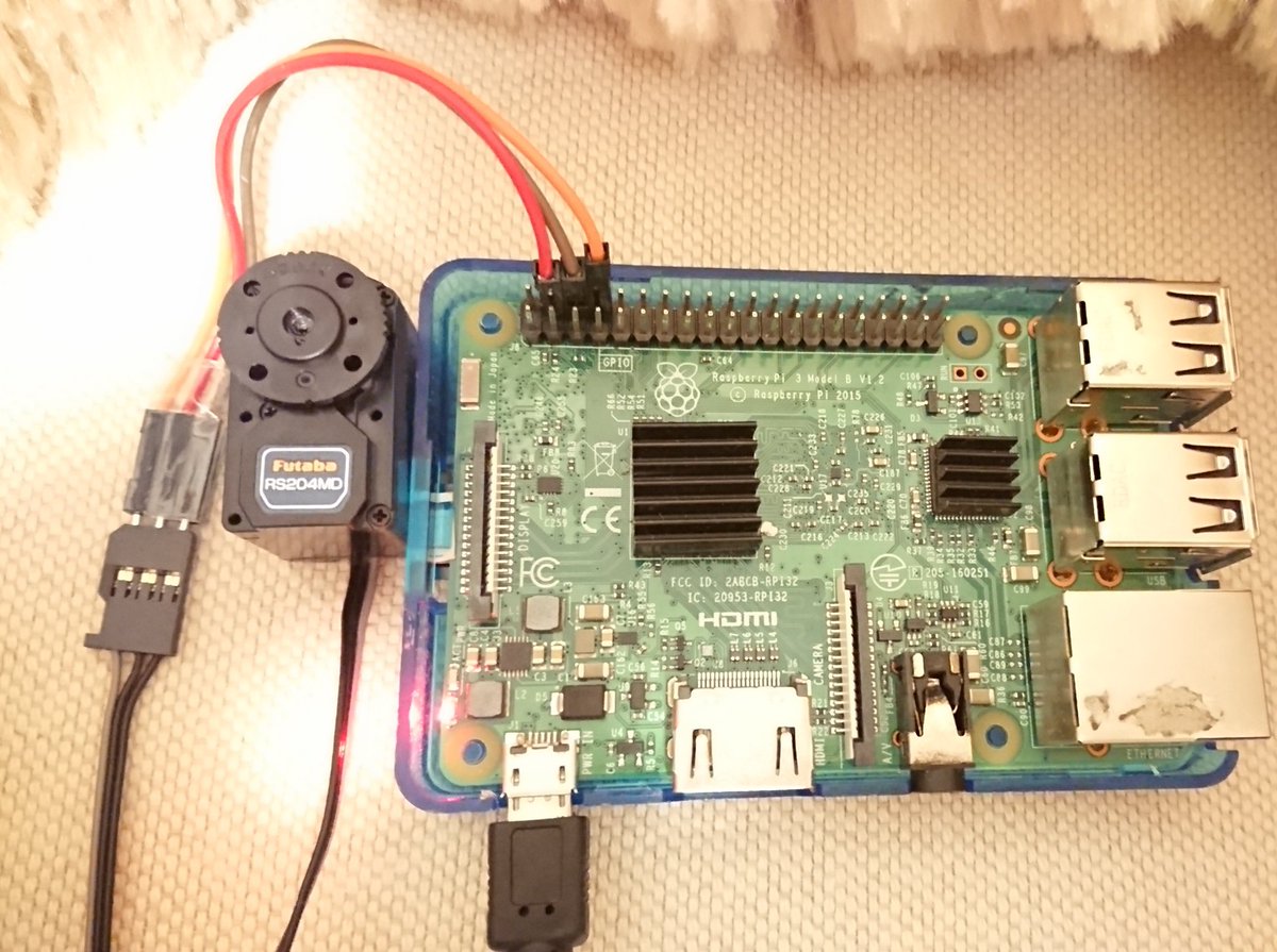 alice_robotic's tweet image. RaspberryPiと RS204MD の接続例はこちら。
こんな簡単な接続でPythonからシリアルコマンド制御出来ます。
デイジーチェーンで数珠繋ぎも出来るから、配線もラクラクです。
#RS204MD #RaspberryPi #RoboticAlice