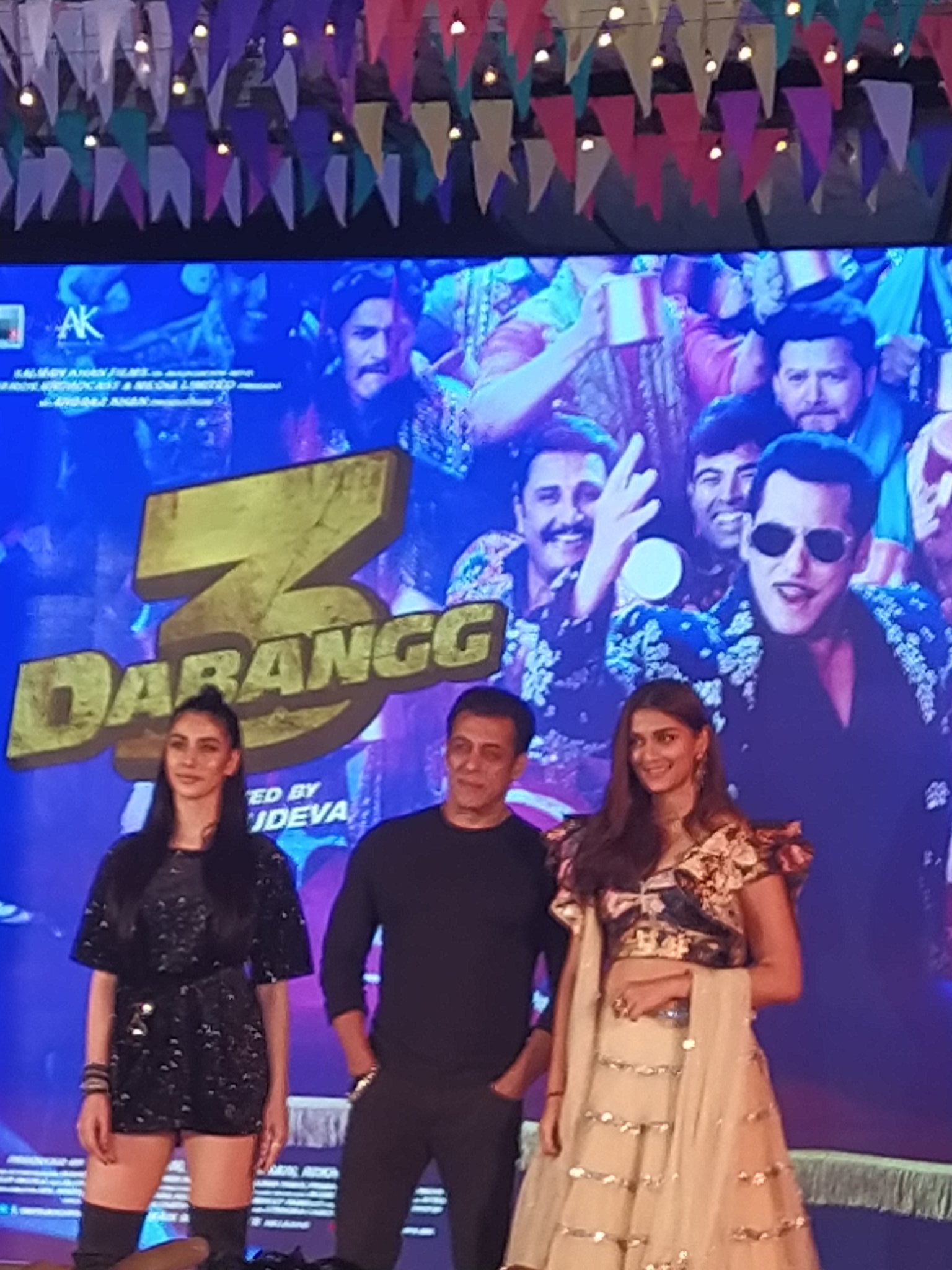 Box Office India on Twitter "In pics BeingSalmanKhan, WarinaHussain