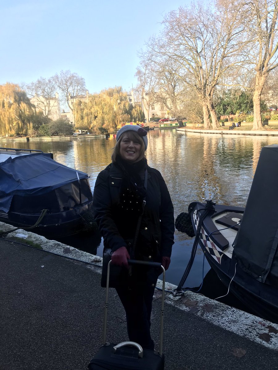 Day 14 #30daysofselfcare at Little Venice in London. Great place to stop for coffee or lunch