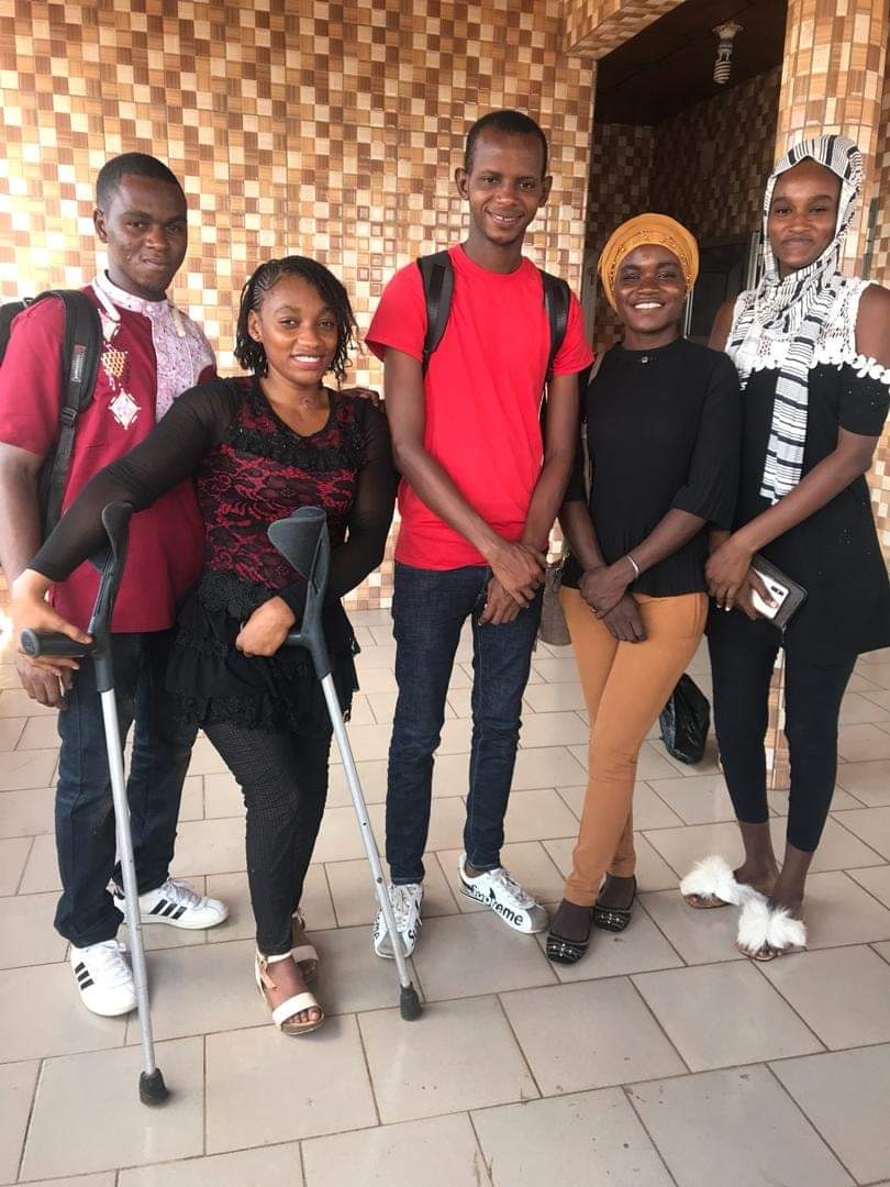TIBACOMM's tweet photo. Tenue de la session de ce samedi 30 Novembre 2019 sur le thème: jeunesse, diversité et convergence avec Mlle Diariatou Diallo, journaliste et Activiste de la société civile guinéenne et Mlle Oumou Hawa Diallo Chargée le communication à l'OSH-Guinée.
#TIBACOM
#Session7 https://t.co/QG9inRnkXx