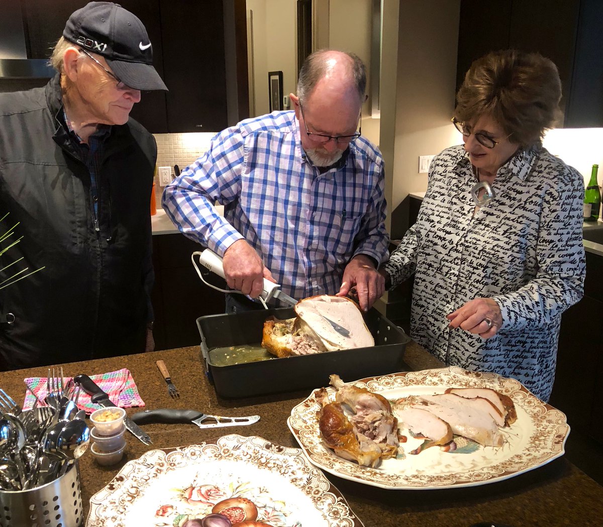 CoachFarney's tweet photo. HAPPY THANKSGIVING with best friends the Hunts. Melynn &amp; I made mama’s famous Mrs. Appleton’s Maple Pie. Even mama admonished in recipe, “don’t expect to make it correctly the 1st time.” If coaching doesn’t work out for us, we could have futures as pastry chefs #LovingCooking https://t.co/EfGC0McFmd
