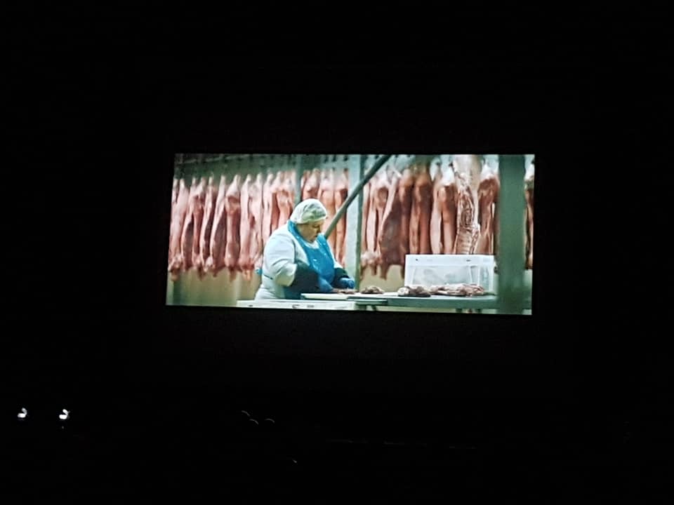 Un personaggio intenso a tratti drammatico, a tratti imbarazzante, non facile da interpretare: Svetlana Barandich vince la sfida e guadagna il Premio #Migliorinterpretazione per il cortometraggio Anna