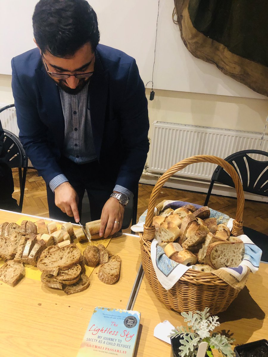 Thank you to <a href="/dockereastkent/">Docker</a> for donating this wonderful bread 🍞 🥖 for our event in Folkestone of <a href="/TheWelcomeTent/">The Welcome Tent</a> &amp; <a href="/_KRAN_/">Kent Refugee Action Network (KRAN)</a> and @MyBrightKite it’s such lovely gesture of kindness and generosity. #WithRefugees #CommunityTent ⛺️ #TheLightlessSky