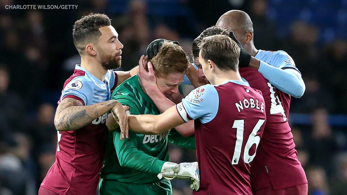 West Ham’s 33-year-old third choice goalkeeper finally made his Premier League debut today after 16 years as a professional.

David Martin broke down at full time after keeping a clean sheet at Stamford Bridge 😭