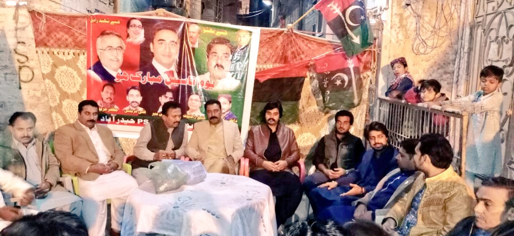 AijazKhosoPPP's tweet photo. #YoumeTasees program by UC 48 PS 66 #Hyderabad . along with @NajeebAbro2016 , @AzamJoyoPPP , @AijazKhosoPPP and other friends .
#PPPFoundationaDay https://t.co/FCN4a3I5cS https://t.co/5BZHiheujr